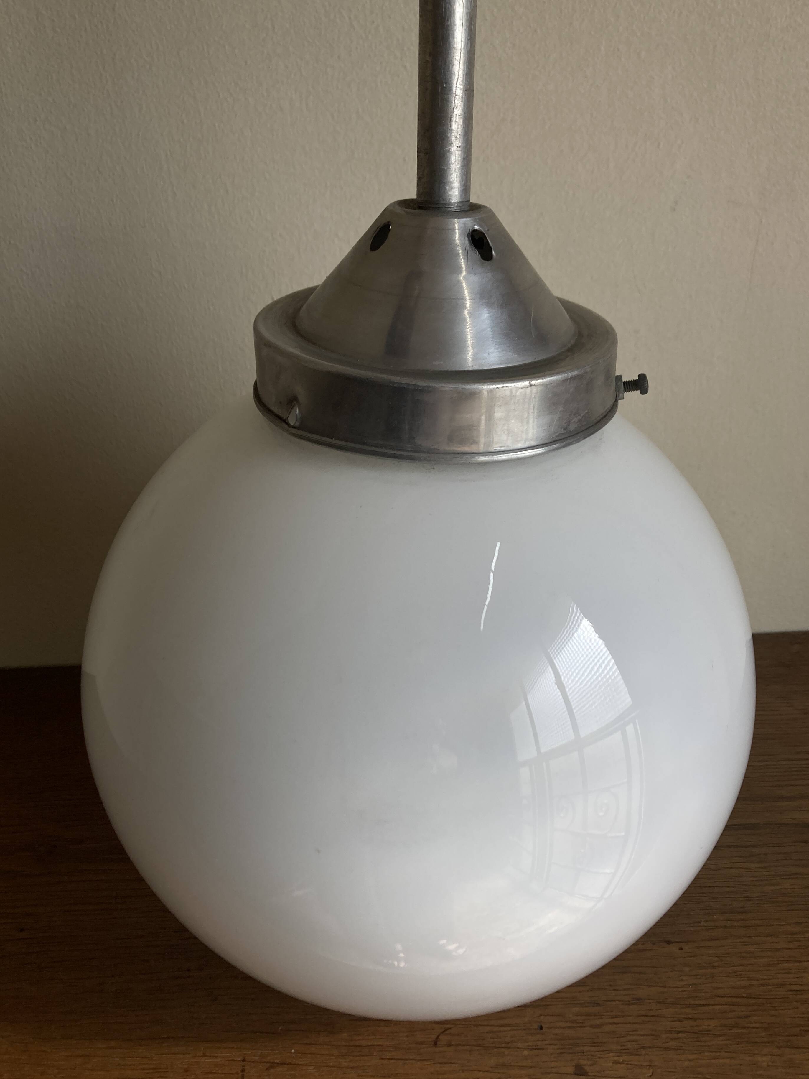 Globe pension suspension in opaline and aluminum 1950