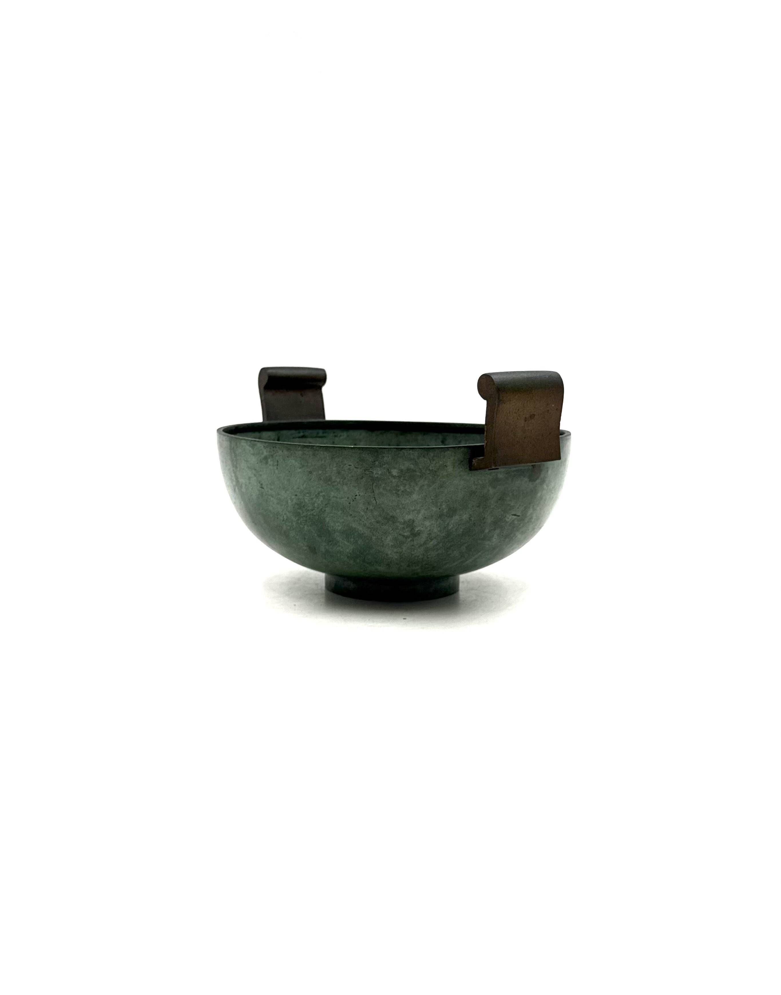 Art Deco bronze vase, Italy ca. 1930s