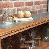 Ancien petit comptoir et son vaisselier en orme