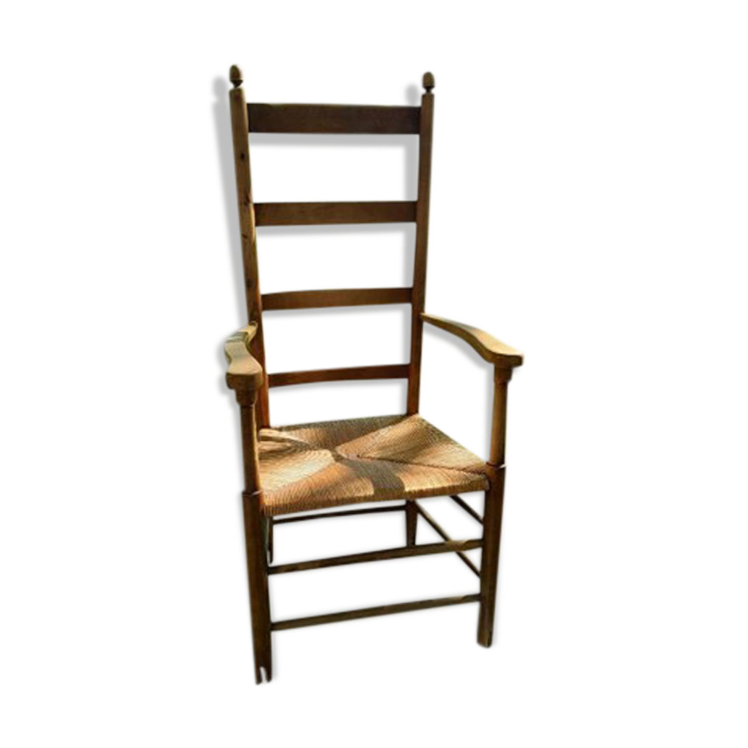 Mulched wooden armchair