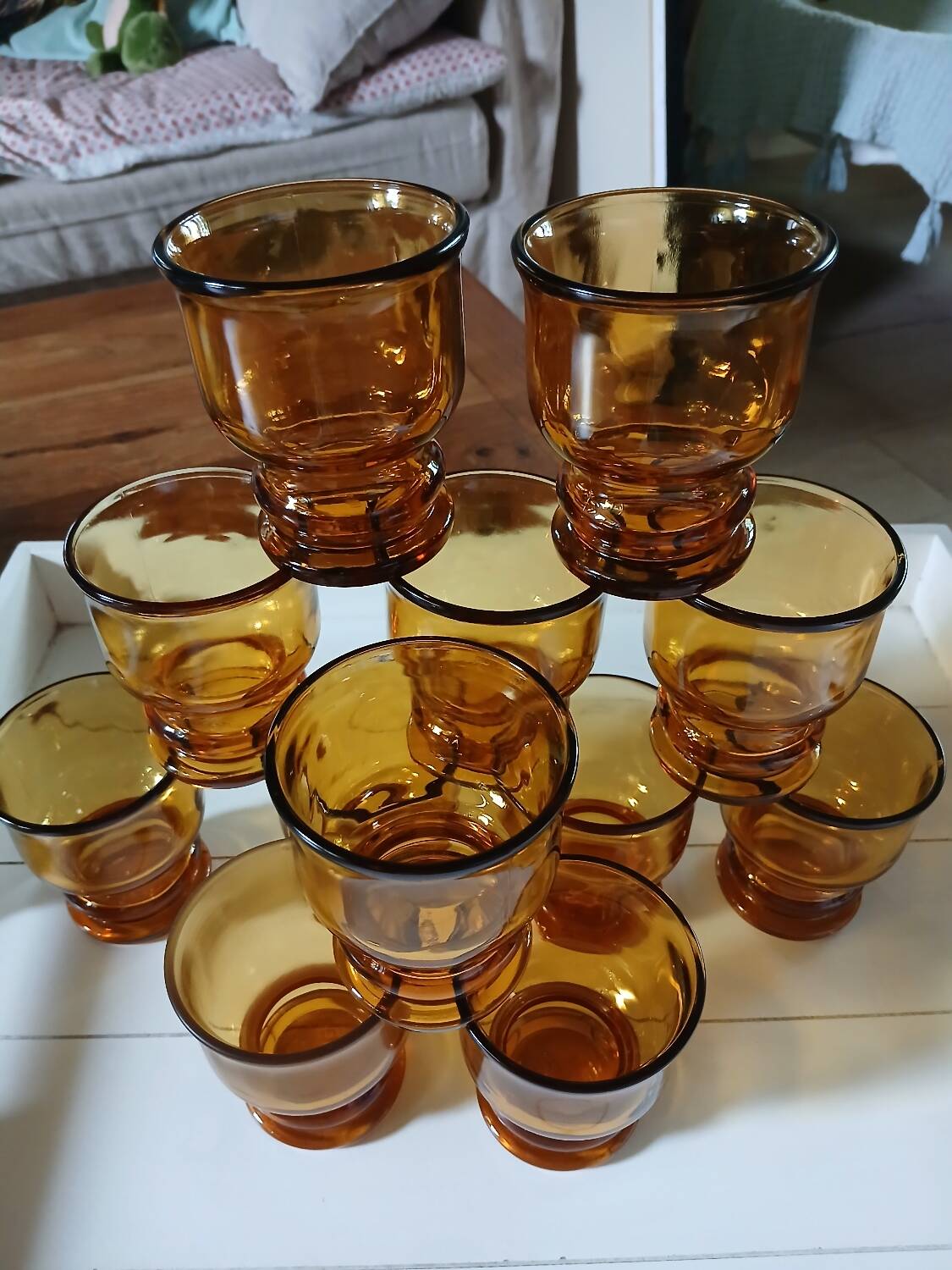 12 water glasses Pernod sa