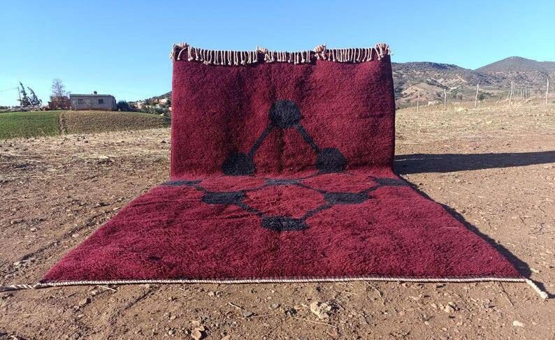 Custom dark red Moroccan rug: 150/250cm