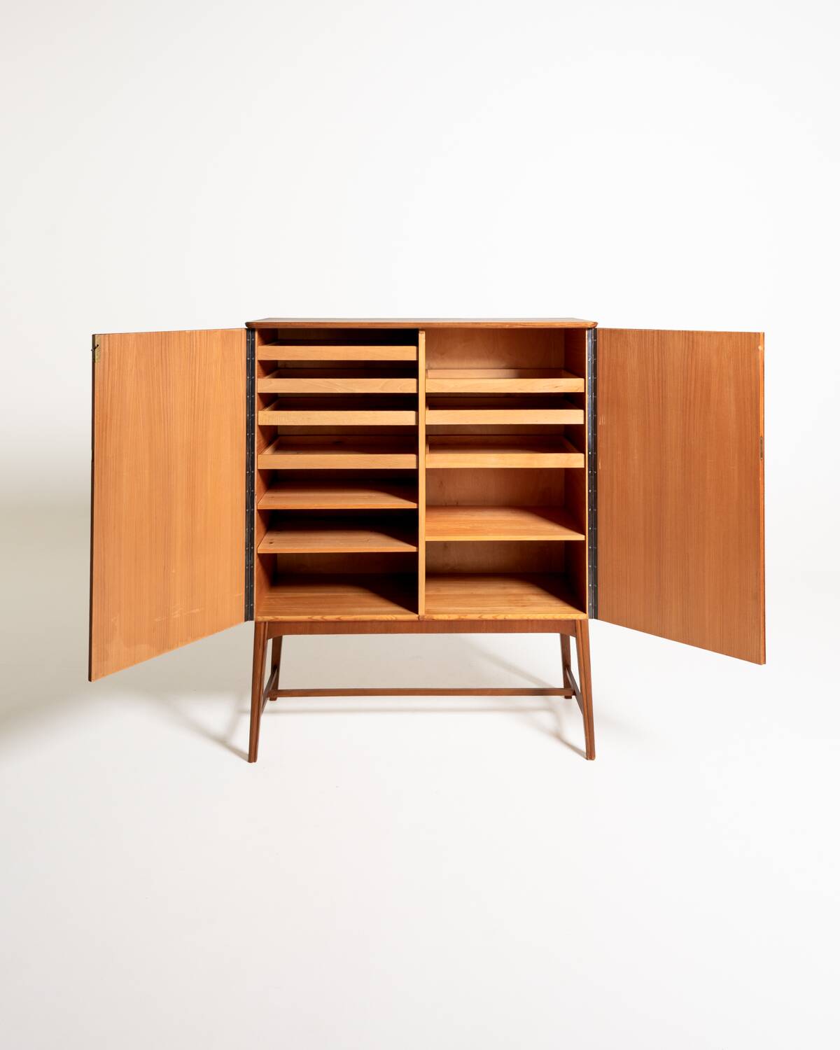 Mahogany cabinet by Svenska Möbelfabrikerna, 1940s/1950s