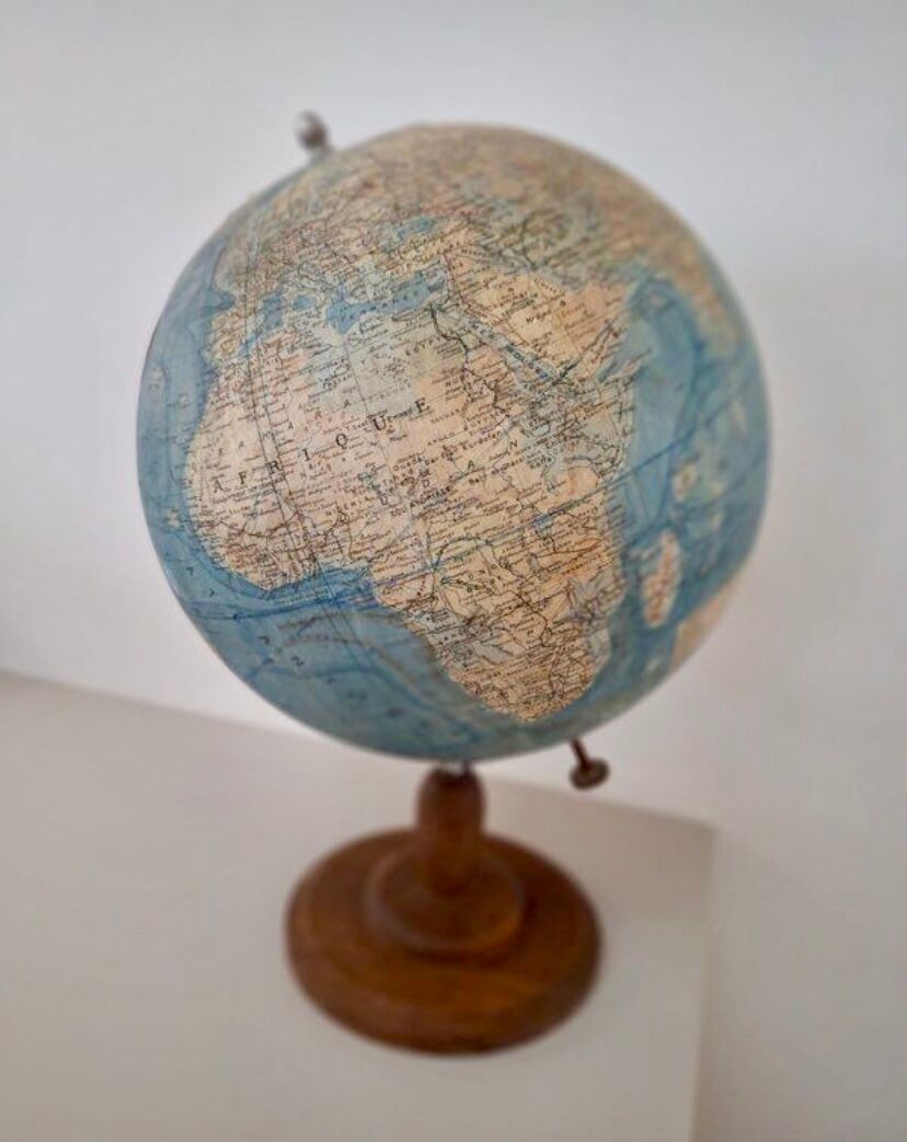 Ancient terrestrial globe - j. forêt girard
