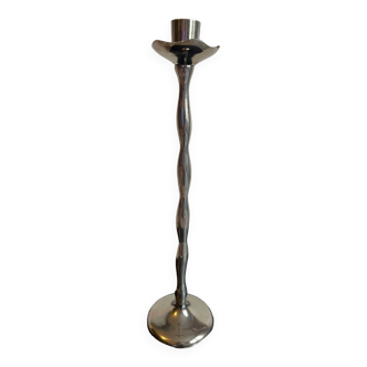 Metal candle holder