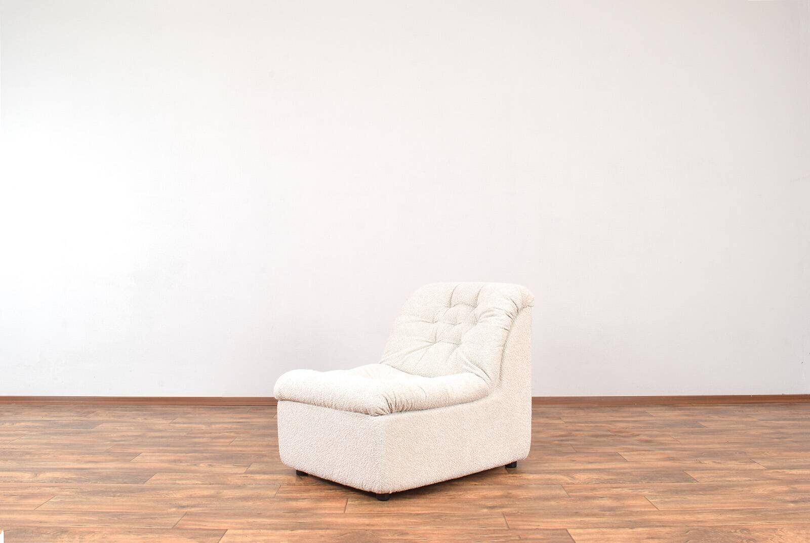 1970s German lounge chair, mid-century style.