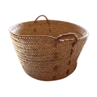 Straw woven laundry basket, vintage 6