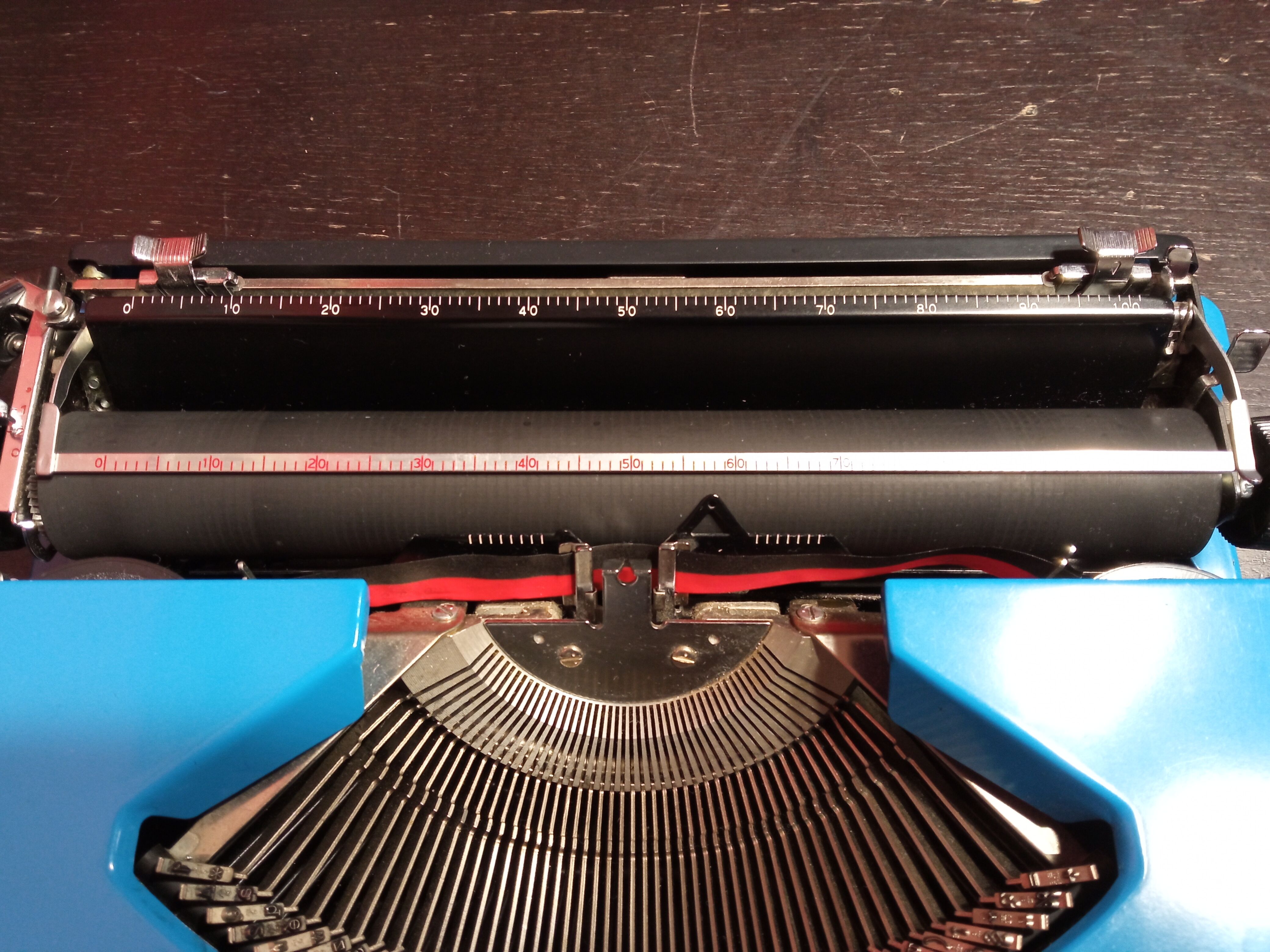 Sperry Rand Remington 1020 blue typewriter