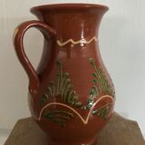 Vintage pitcher in glazed terracotta and polychrome décor