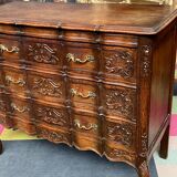 Old Liège chest of drawers.