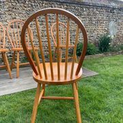 4 chaises scandinaves en bois clair