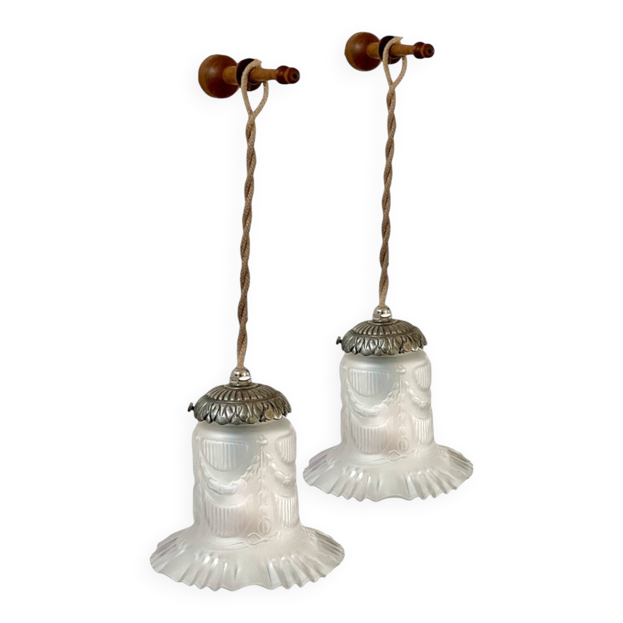 Pair of Art Deco lamps with boxwood hooks