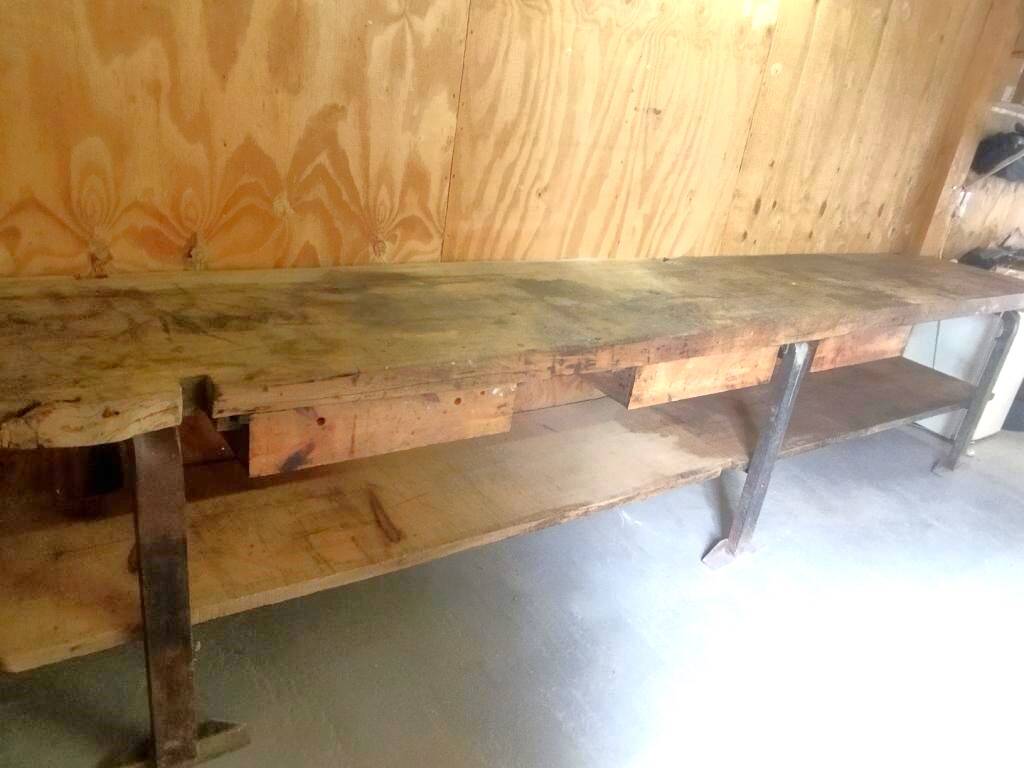 Solid wood workbench heavy goods vehicle garage