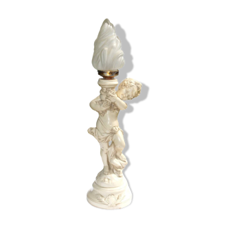 Cherub or putti lamp