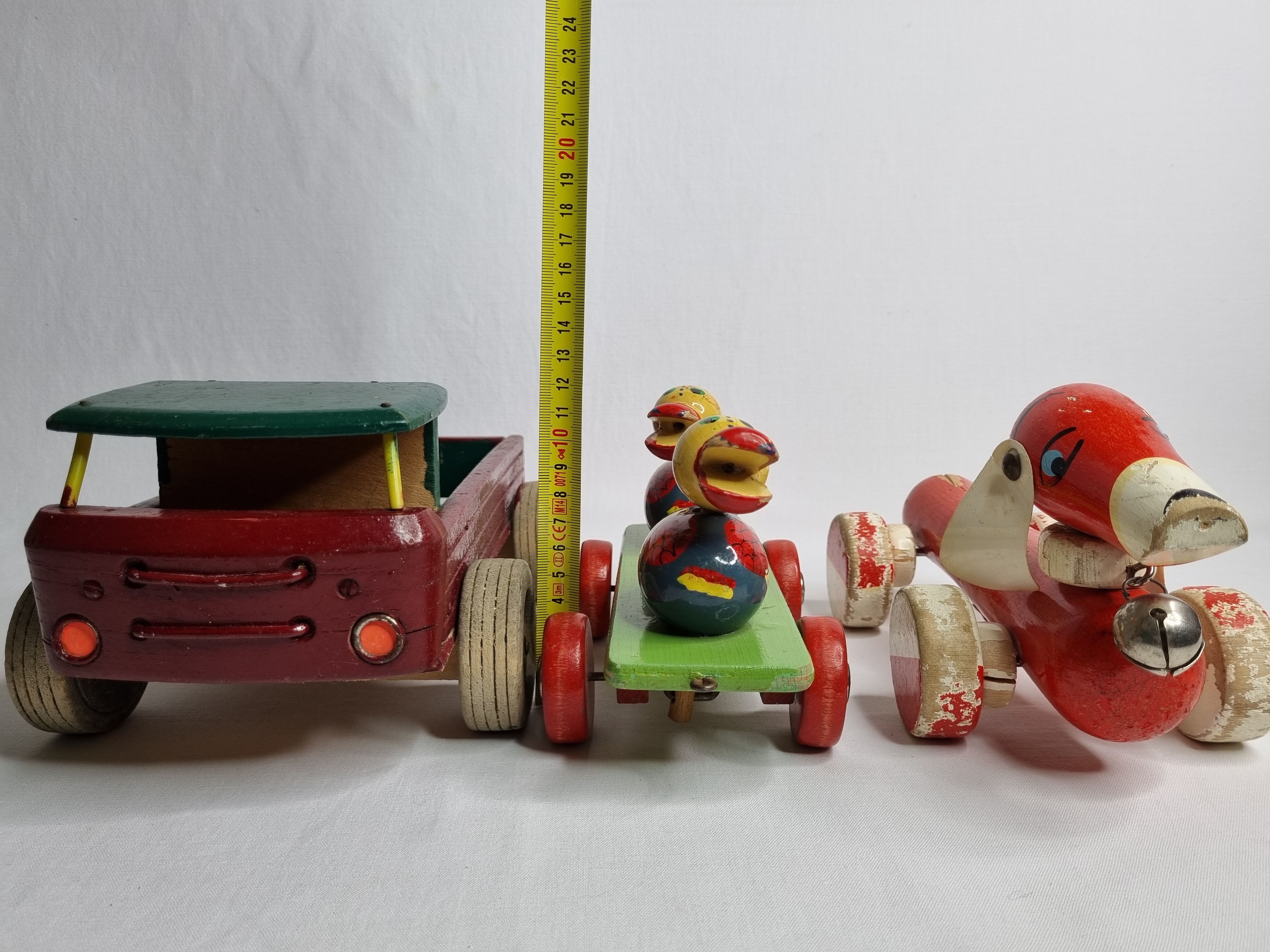 Set of three vintage pulling toys, 50s-60s