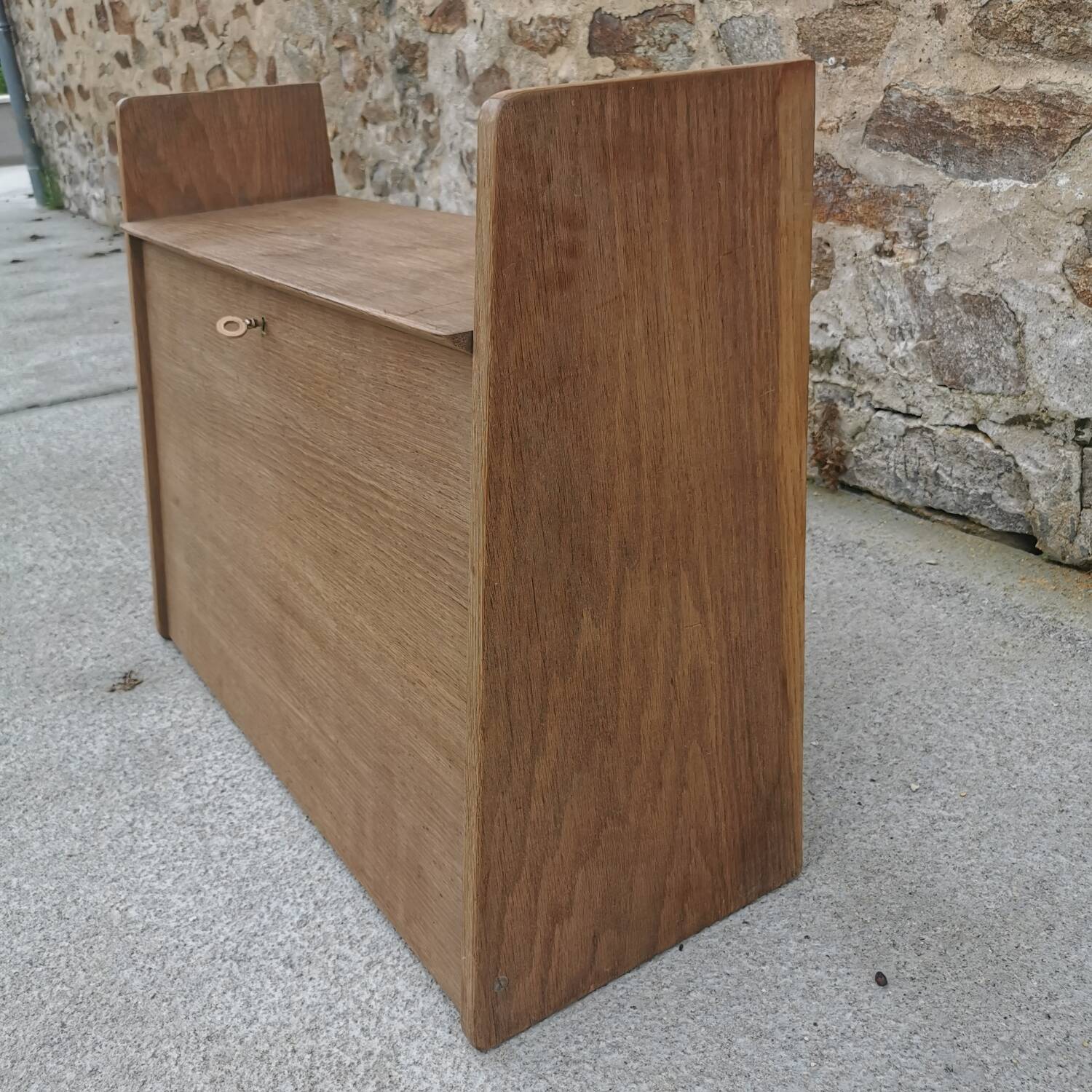 Marcel Gascoin's wall-mounted secretary