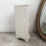 Corner kitchen shelves