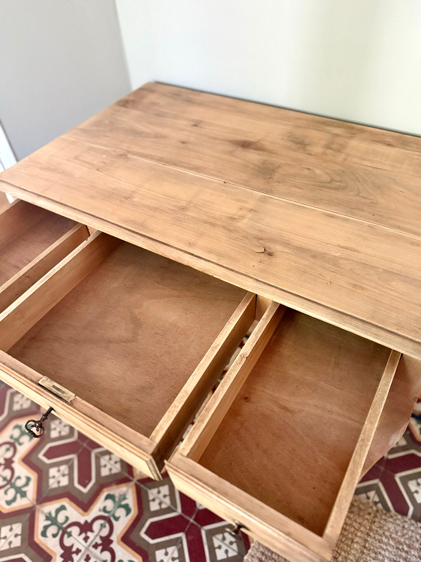Console ancienne