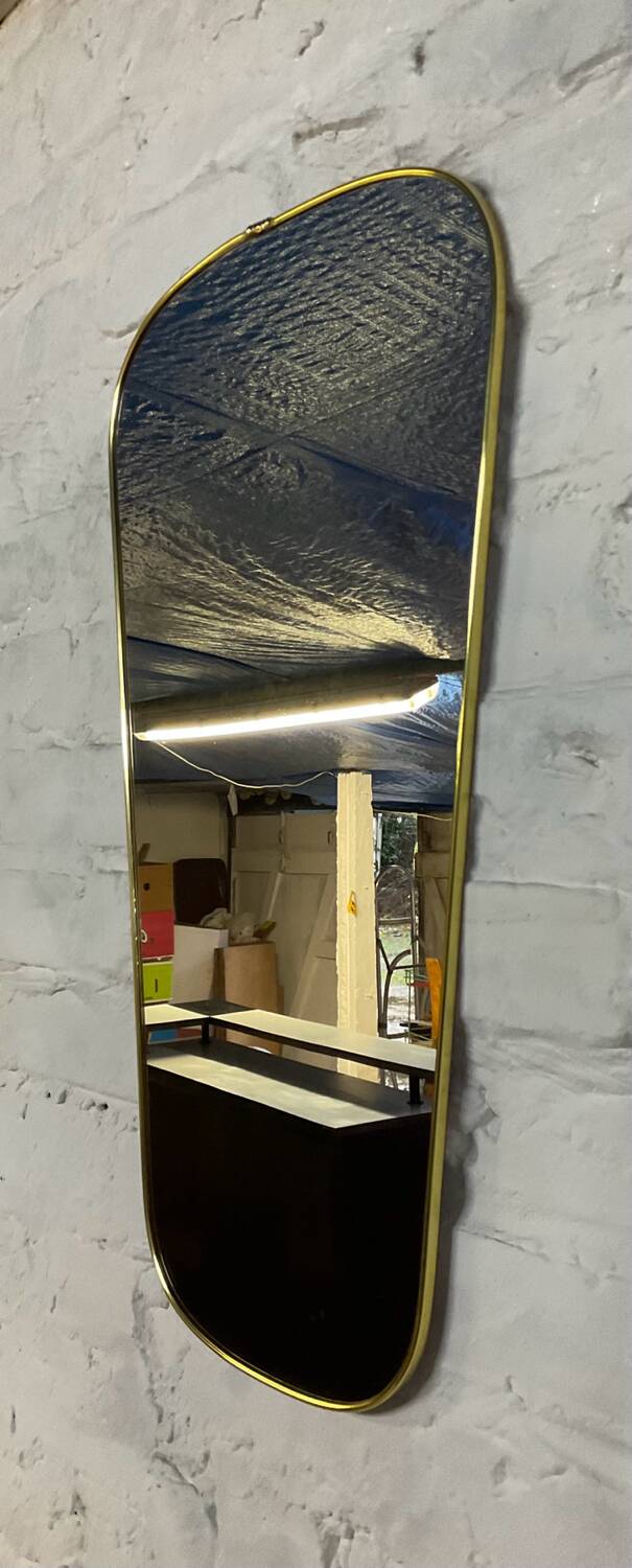 Miroir asymétrique forme libre des années 60