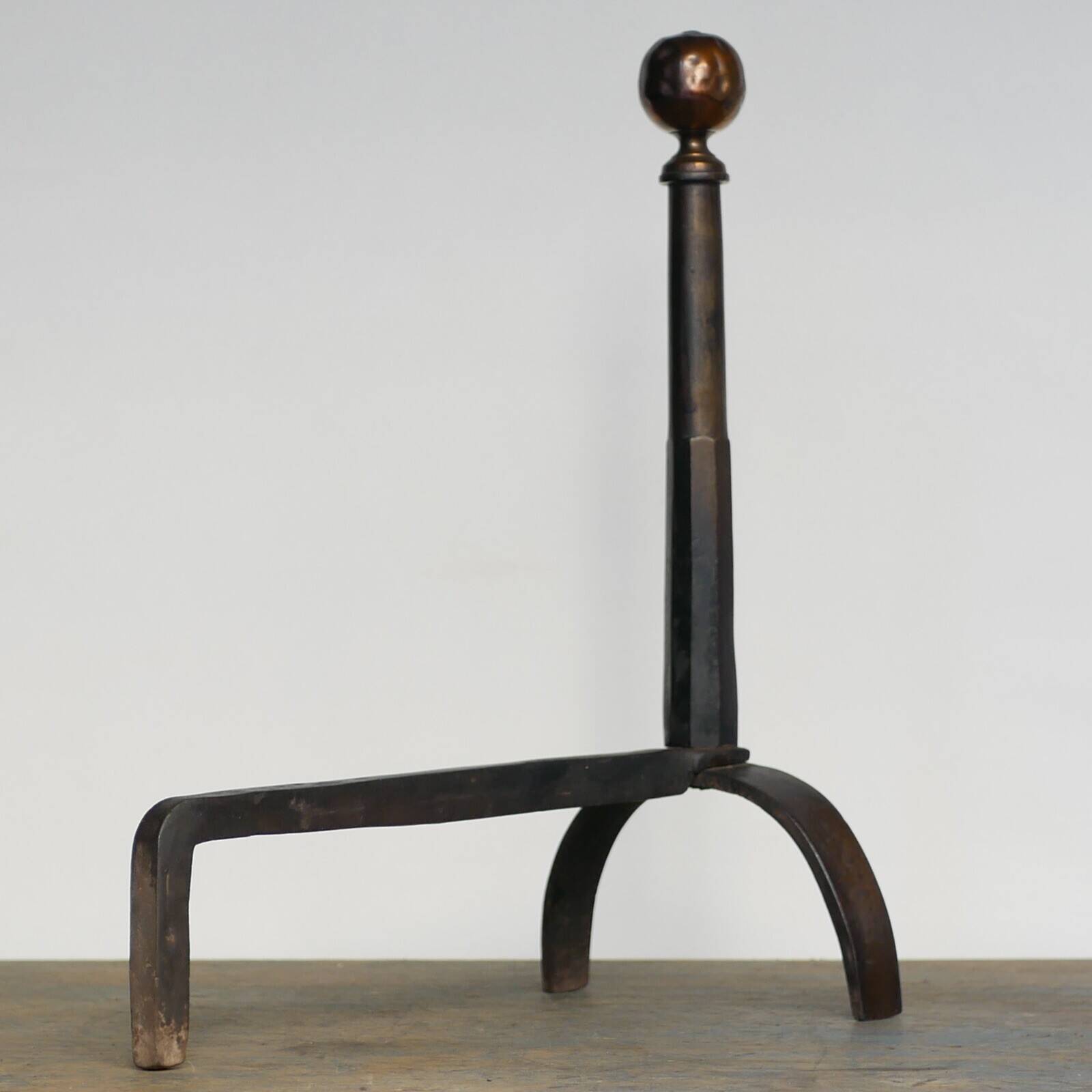 Monumental chenets for fireplace - Italian production - Minimalist design