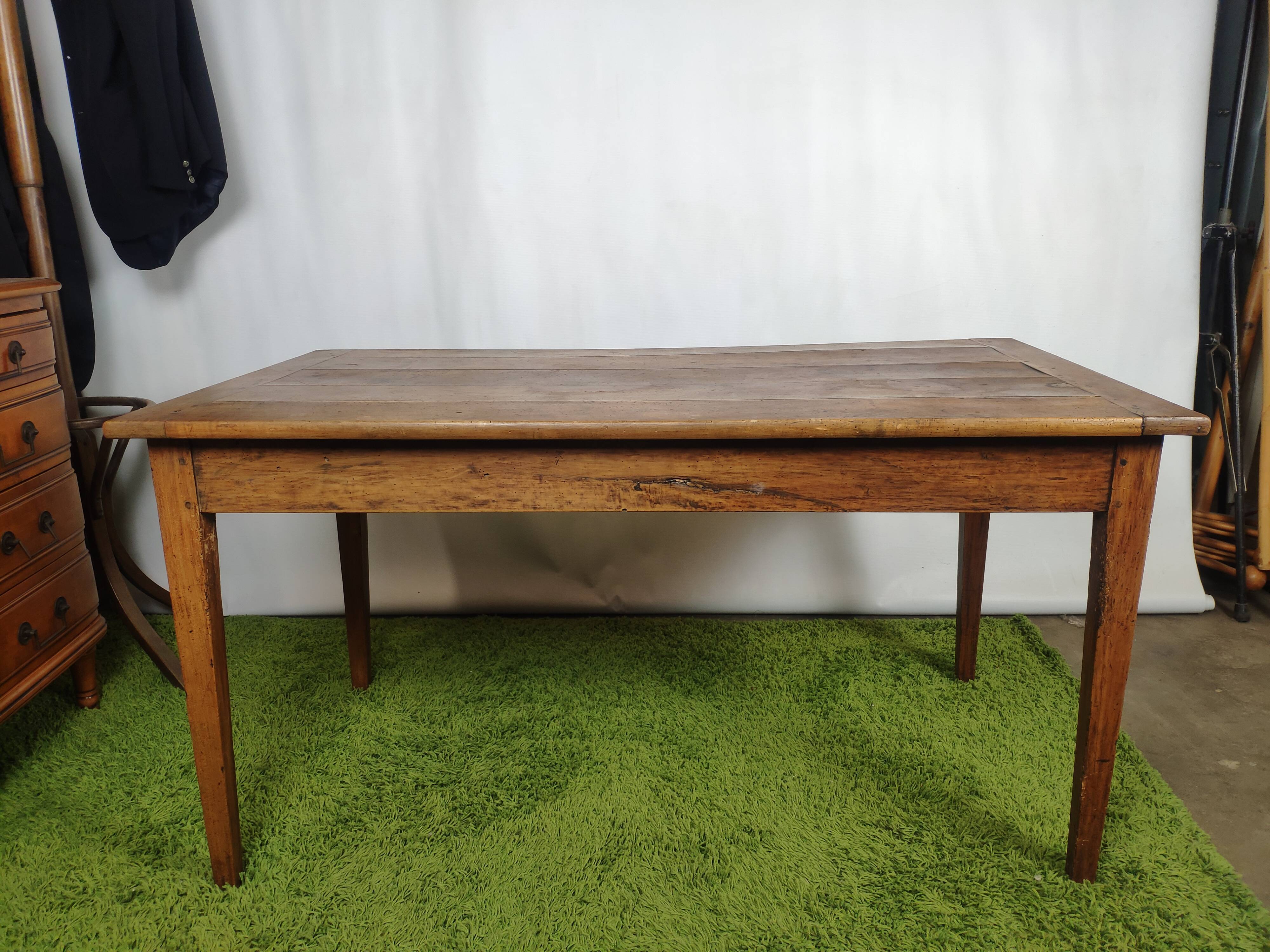 Light wood eating farm table