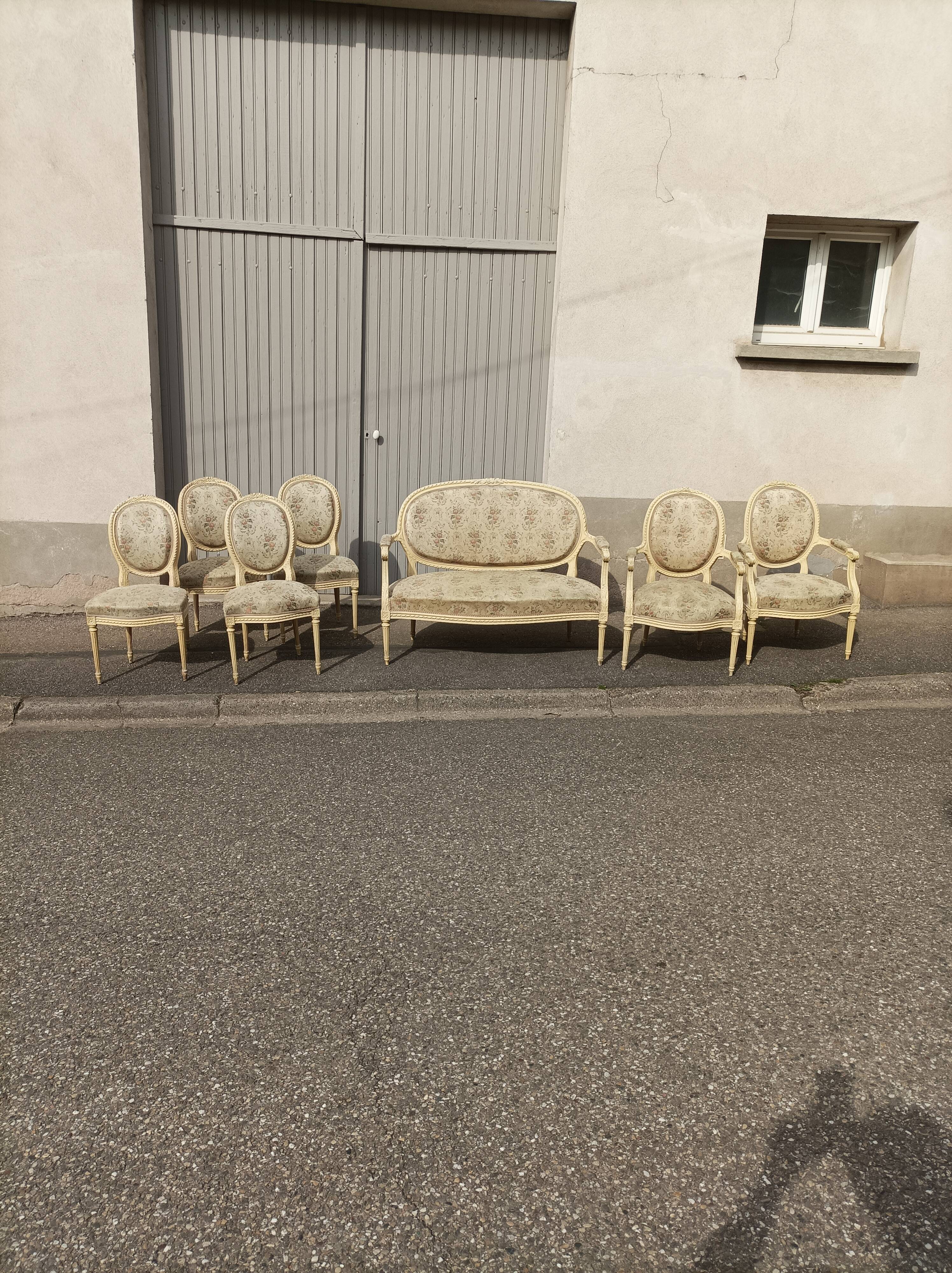 Salon style Louis XV