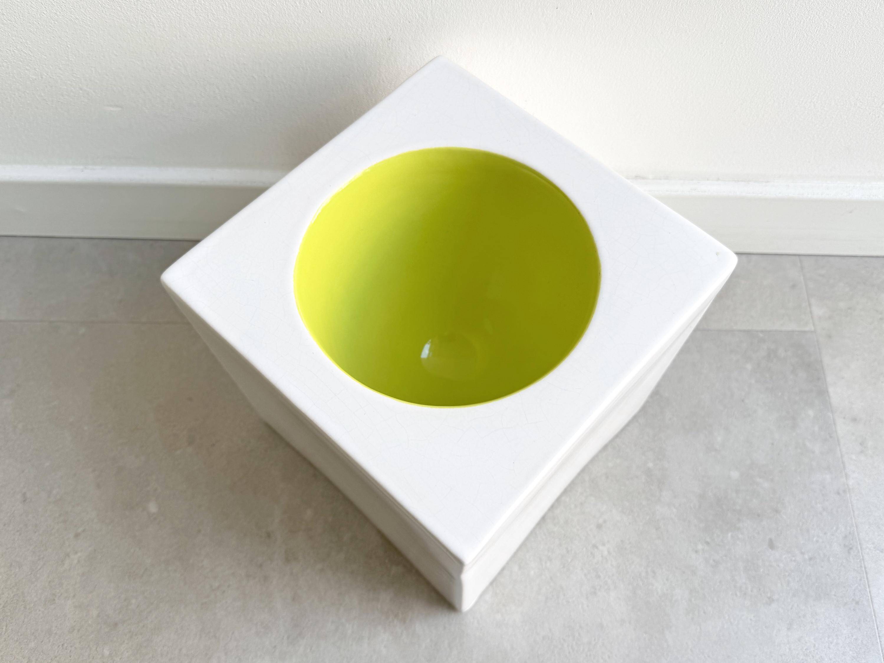 Vintage pop art cube vase / bowl white and green
