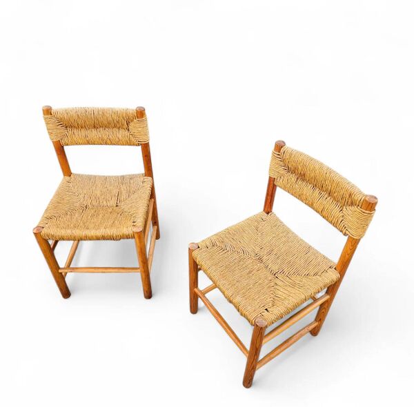 2 chaises de salle à manger en bois de pin tressé / France années 1950