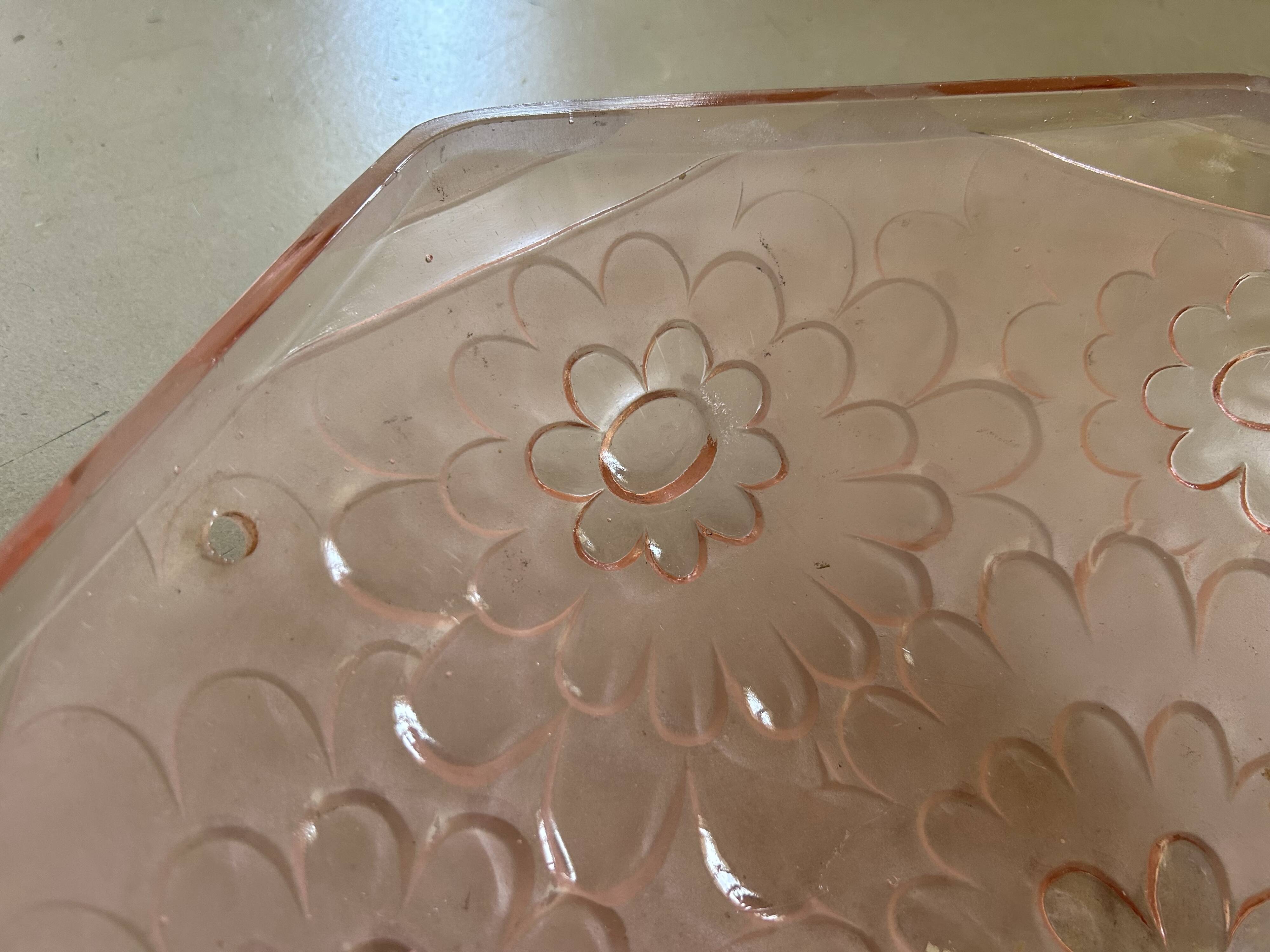 Vase suspension signed Degué