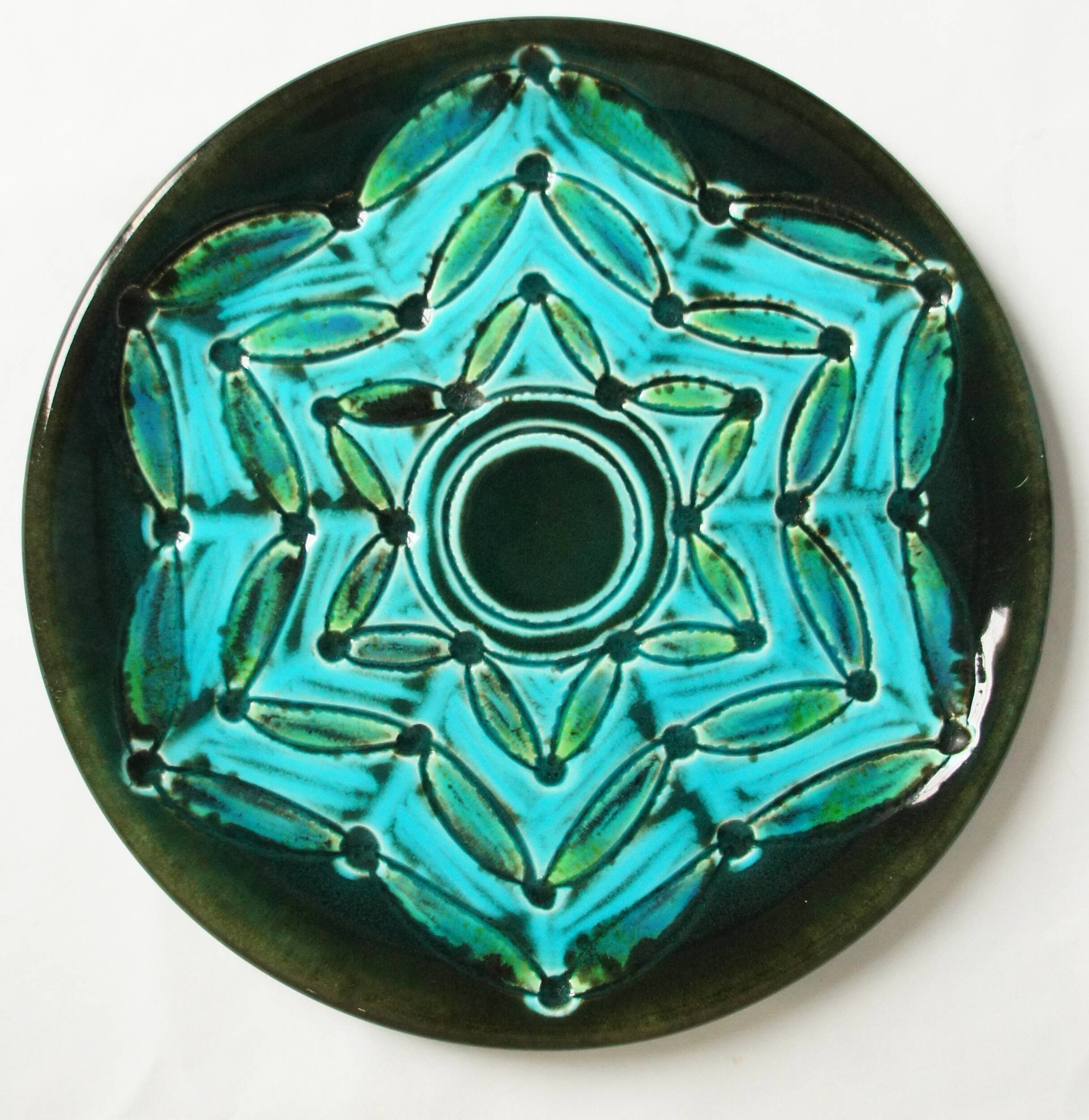Ceramic dish “Périgourdine pottery”