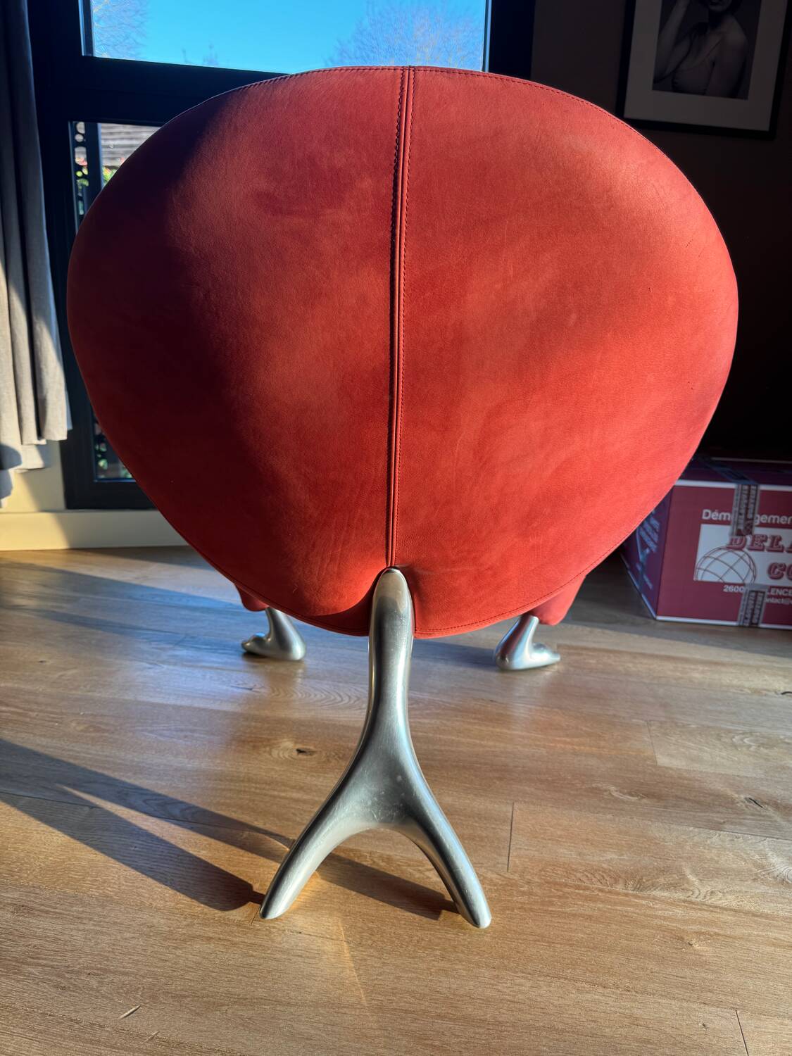 Papageno armchair leolux nubuk carmine red