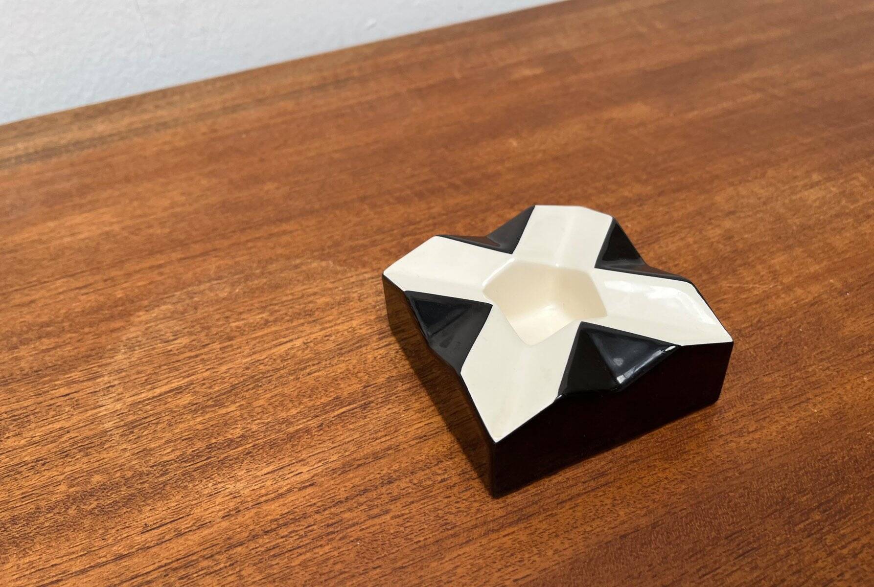 Modernist Bauhaus Czech Repro Ceramic Ashtray by Vlastislav Hofman for Modernista