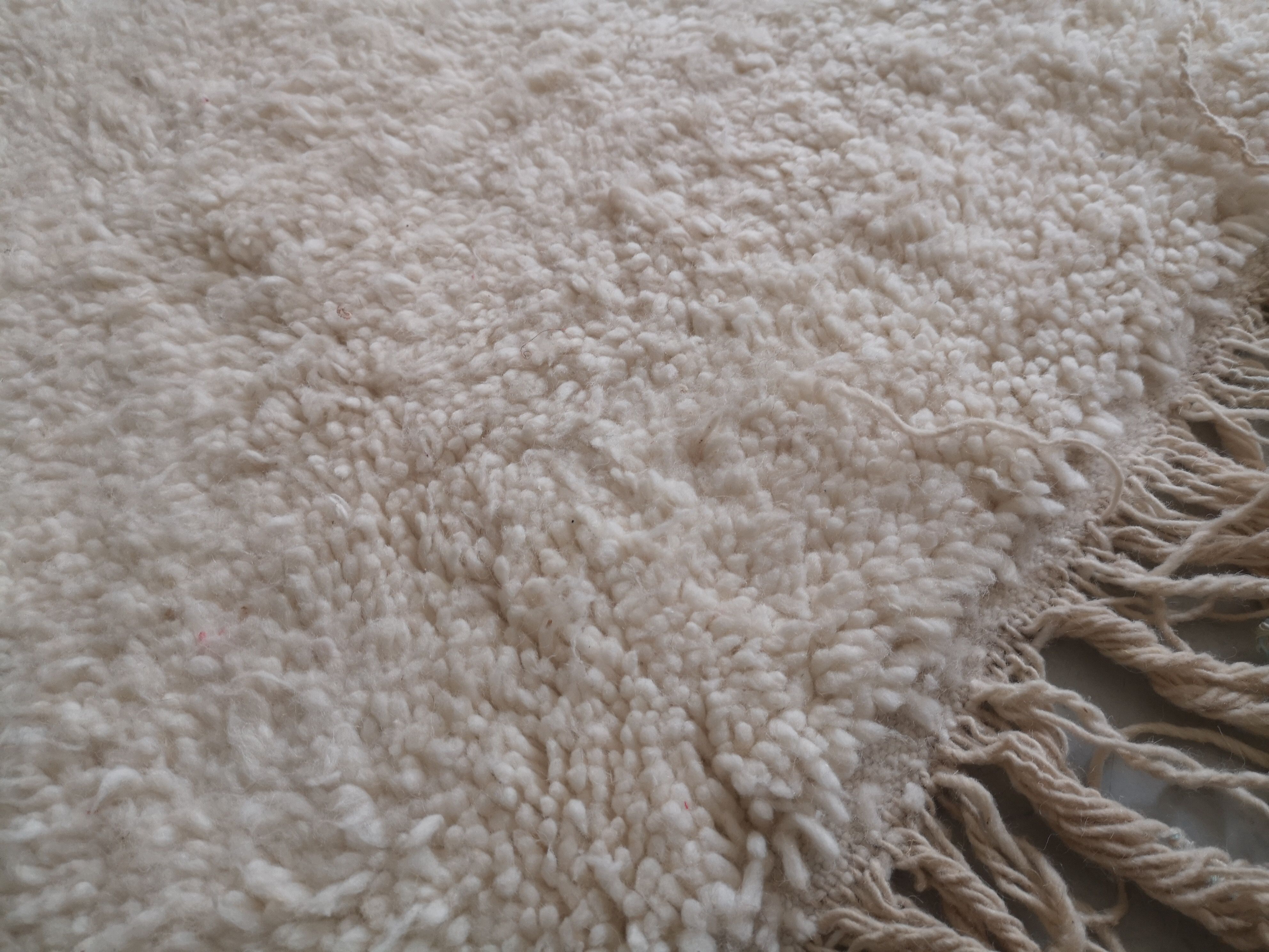 Berbere carpet plain ecru 100% virgin wool, 230x133 cm