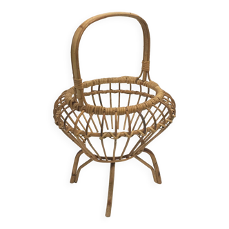 Rattan plant holder