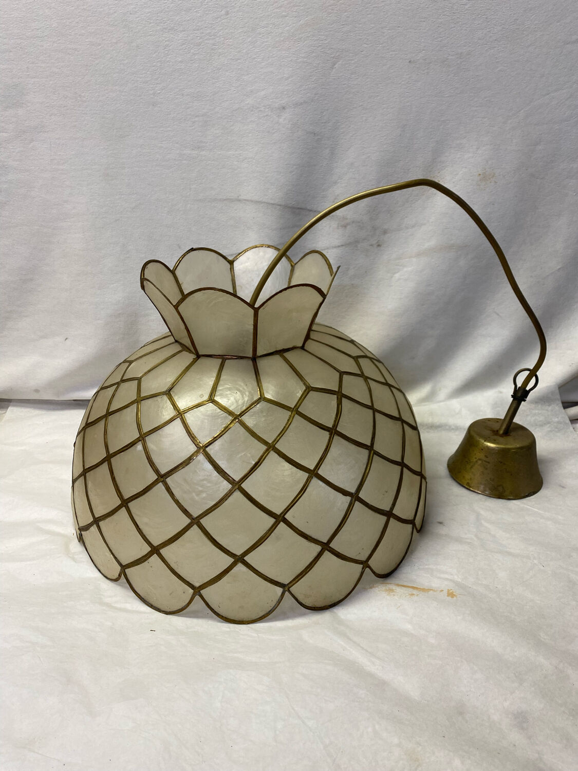 Old mother-of-pearl and brass suspension