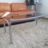Table basse chrome et verre fumé