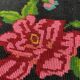 Tapis en laine roumaine tissé à la main avec fleurs roses sur fond noir