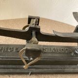 Balance ancienne type Roberval force 5kg Kugelstadt