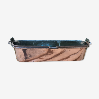 Ancient copper planter with cove