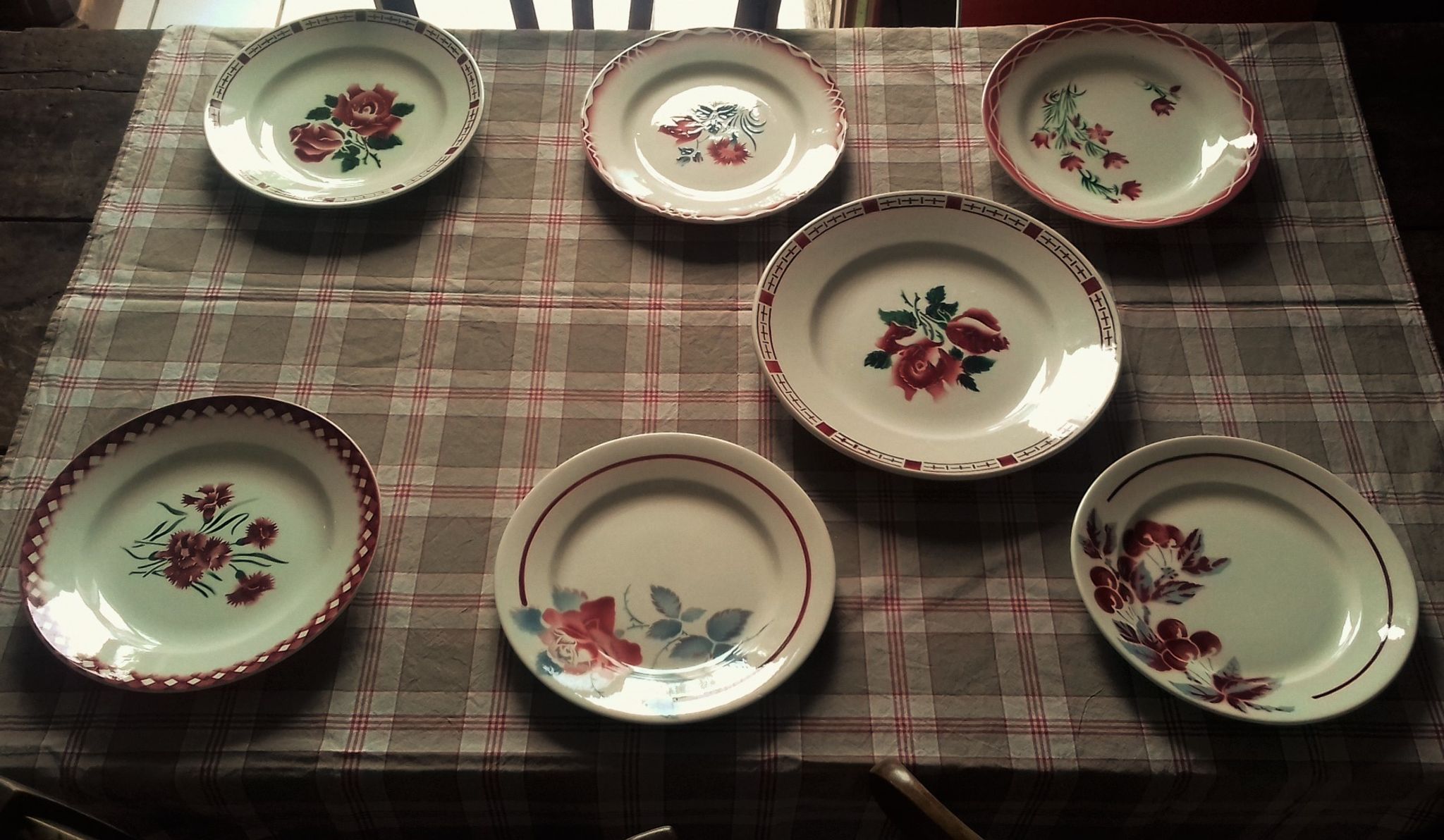 6 flat plates and one plat Badonviller Digoin Sarreguemines