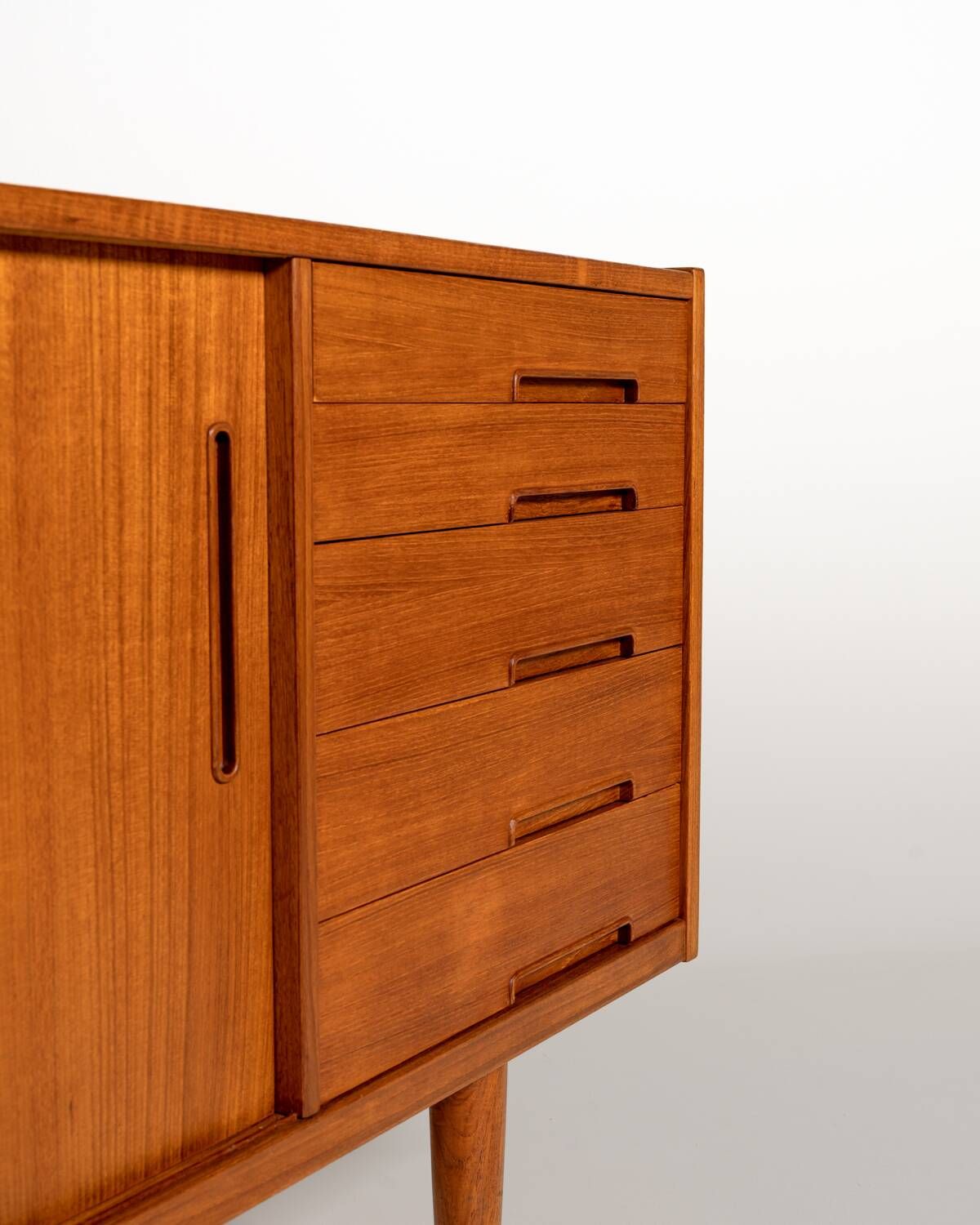 Buffet “Trento” par Nils Jonsson pour Troeds, Suède, années 1960.