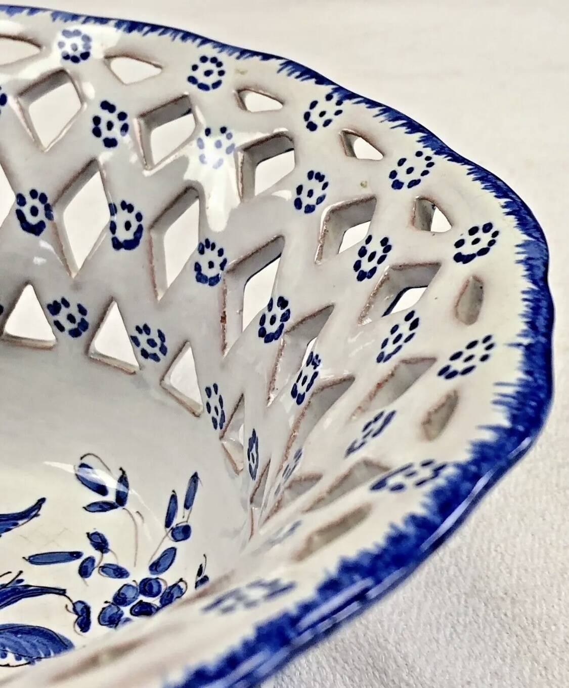 Old openwork bread fruit basket cup Martres Tolosane