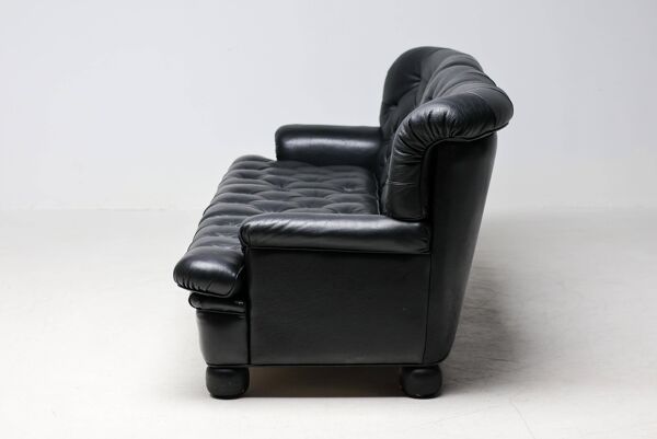 Canapé trois places ''Jupiter'' en cuir noir par Arne Norells, Suède, 1960