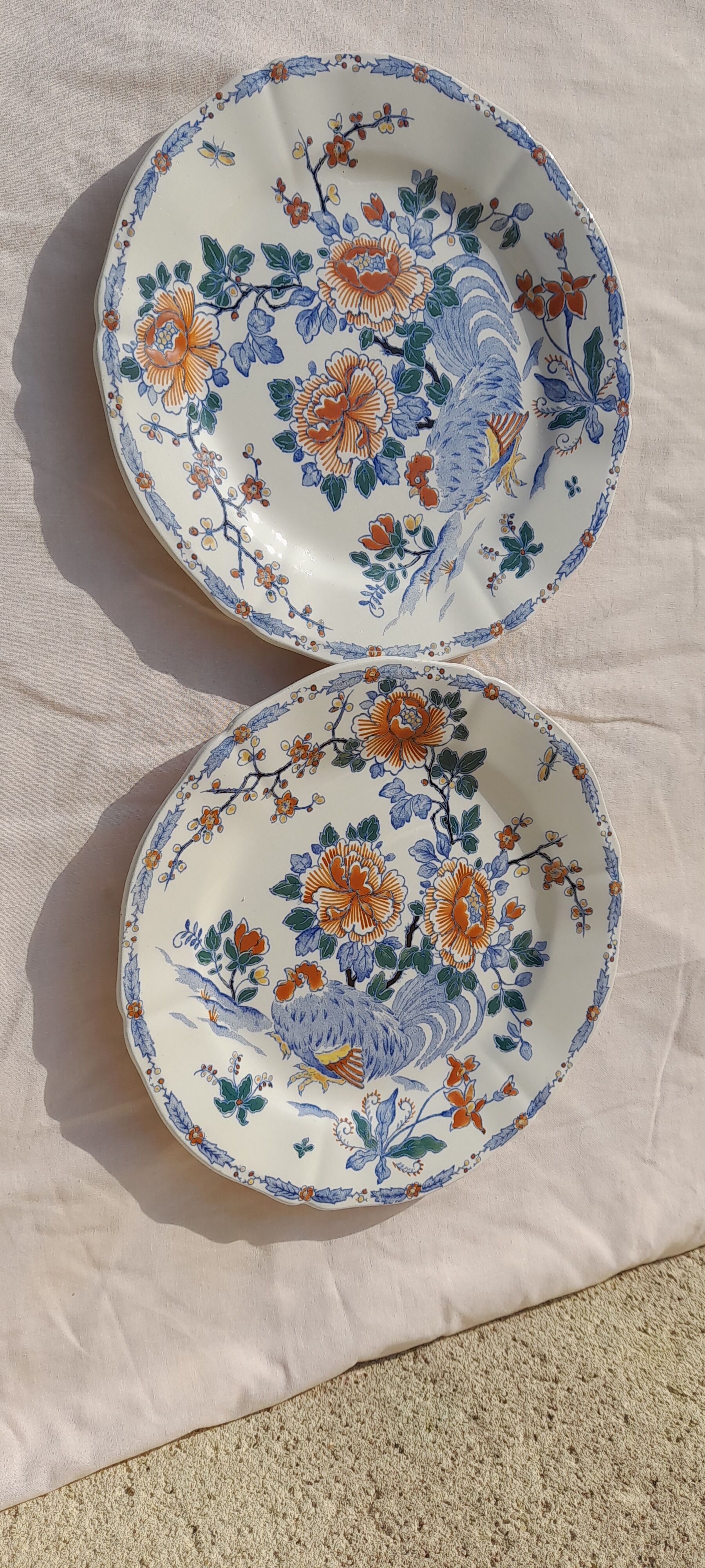 2 flat plates in Gien earthenware model rooster and peonies year 1940