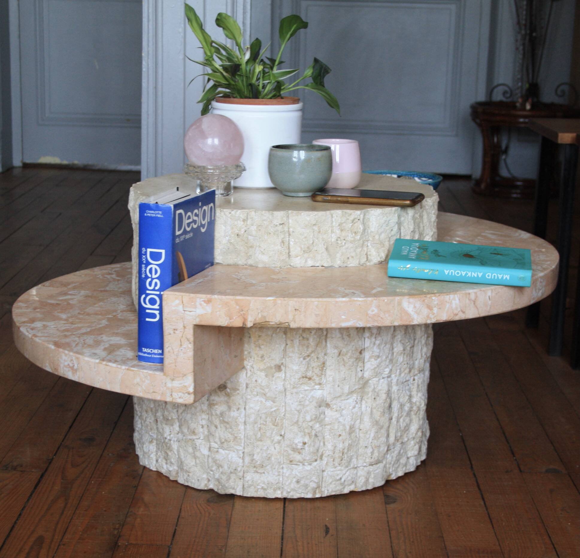 Magnussen Ponte round coffee table