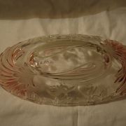 Oval bowl in crystal and frosted glass, pink and frosted.