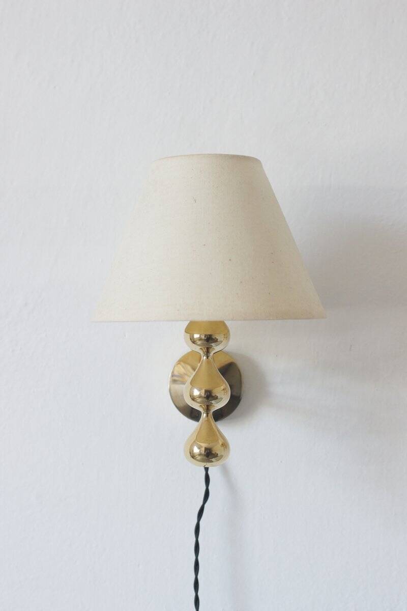 24 carat gold plated teardrop wall lamps by Hugo Asmussen, Denmark, 1970s, set of 2