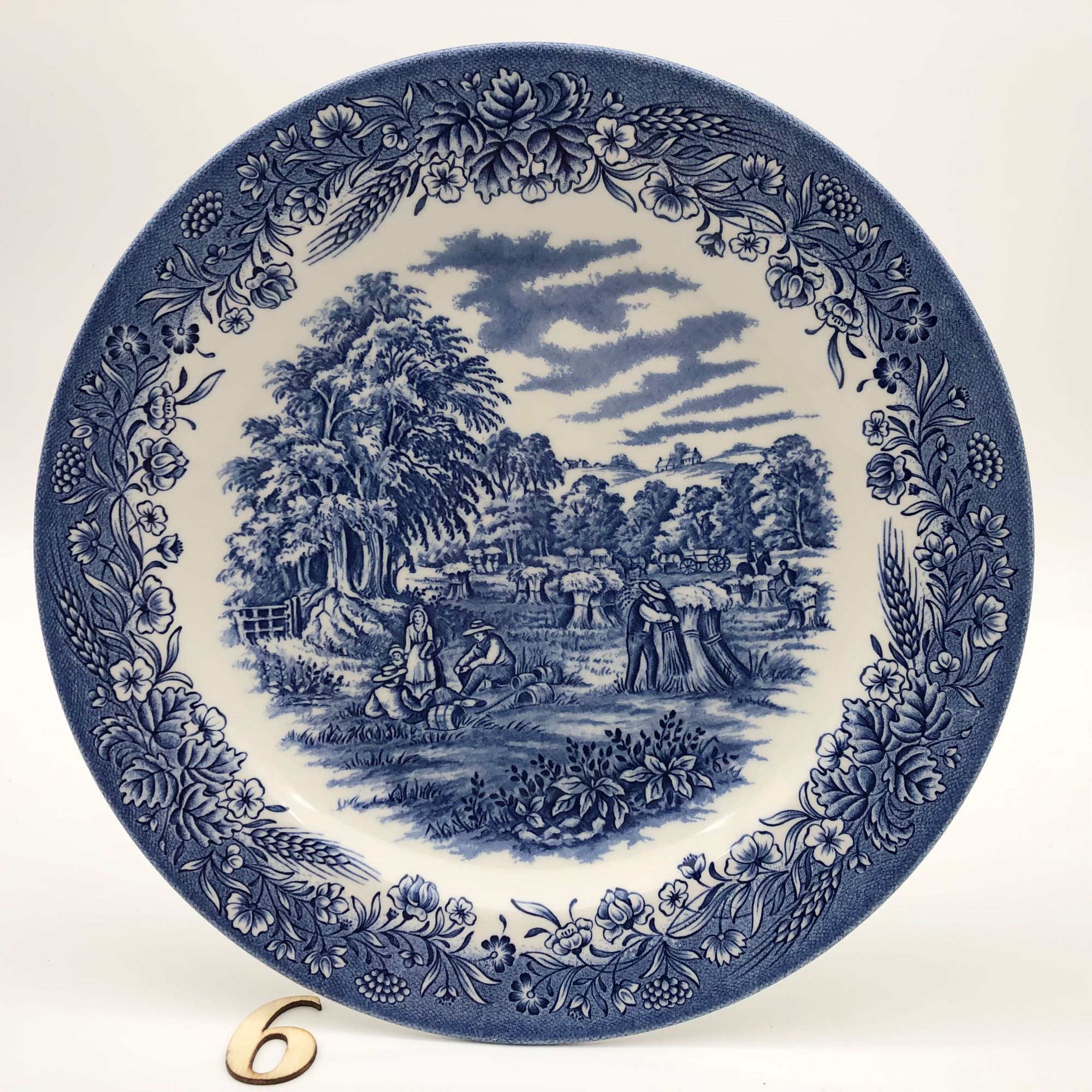 6 flat plates English "Churchill", Staffordshire.