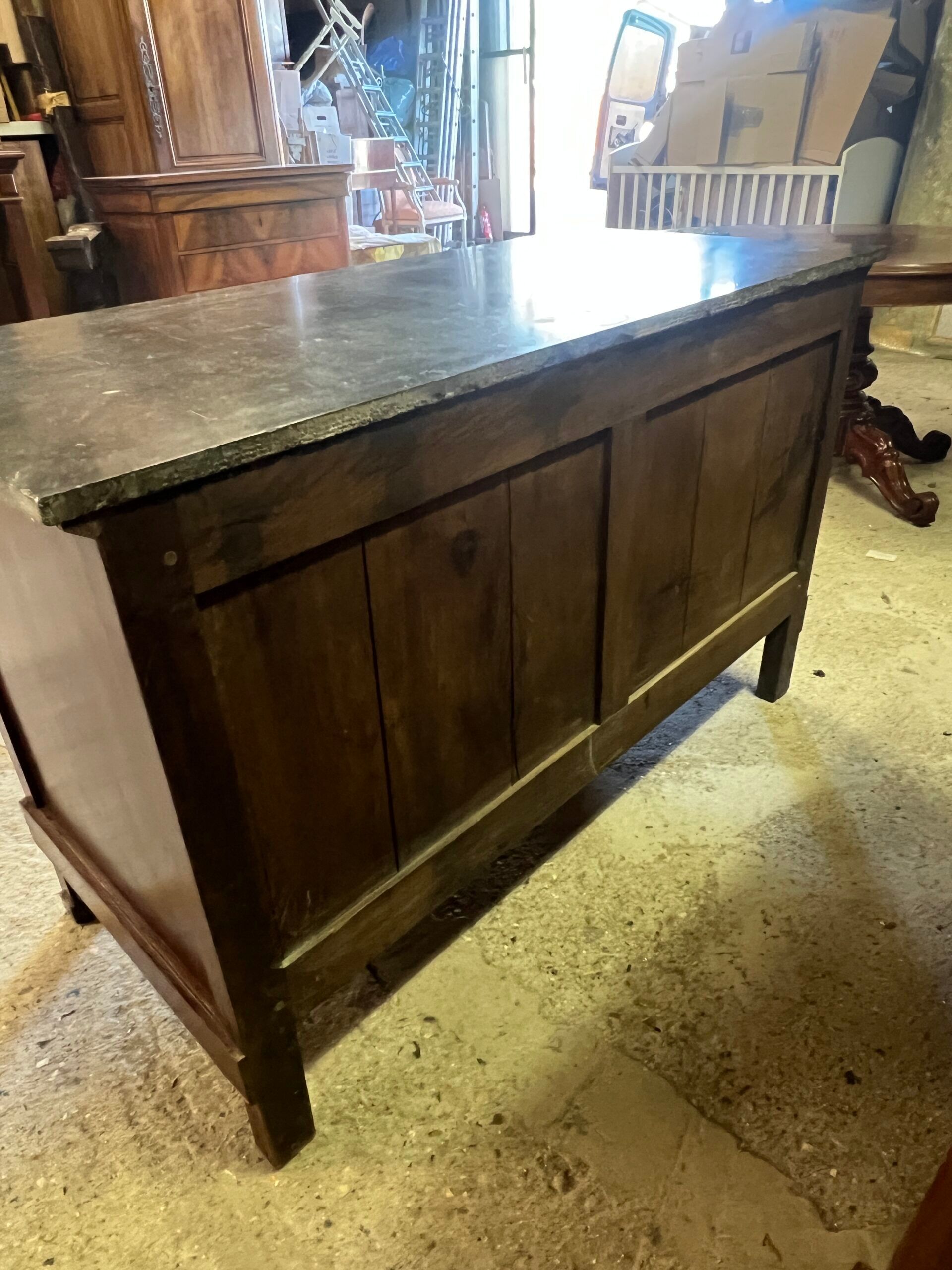 Empire chest of drawers, early 19th century period in mahogany veneer