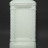 Vase en opaline